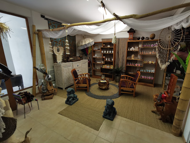 Origines et Sens / PURABALI — Massage balinais & rituels de Bali — Lattes