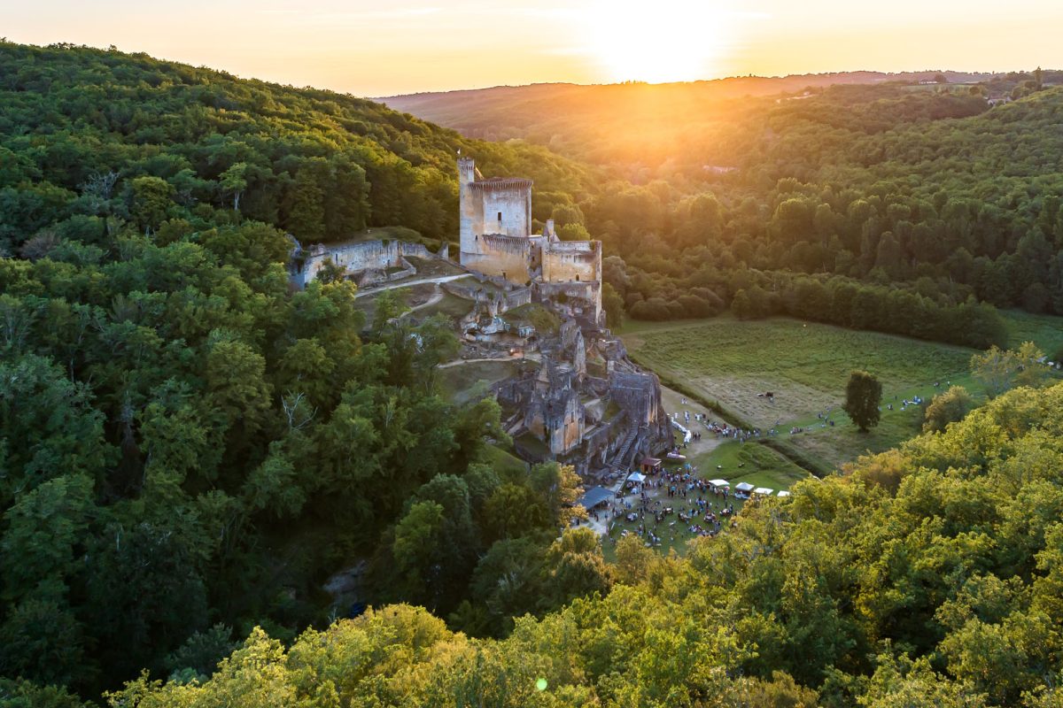 Château de Commarque — Visiter un château — Les Eyzies