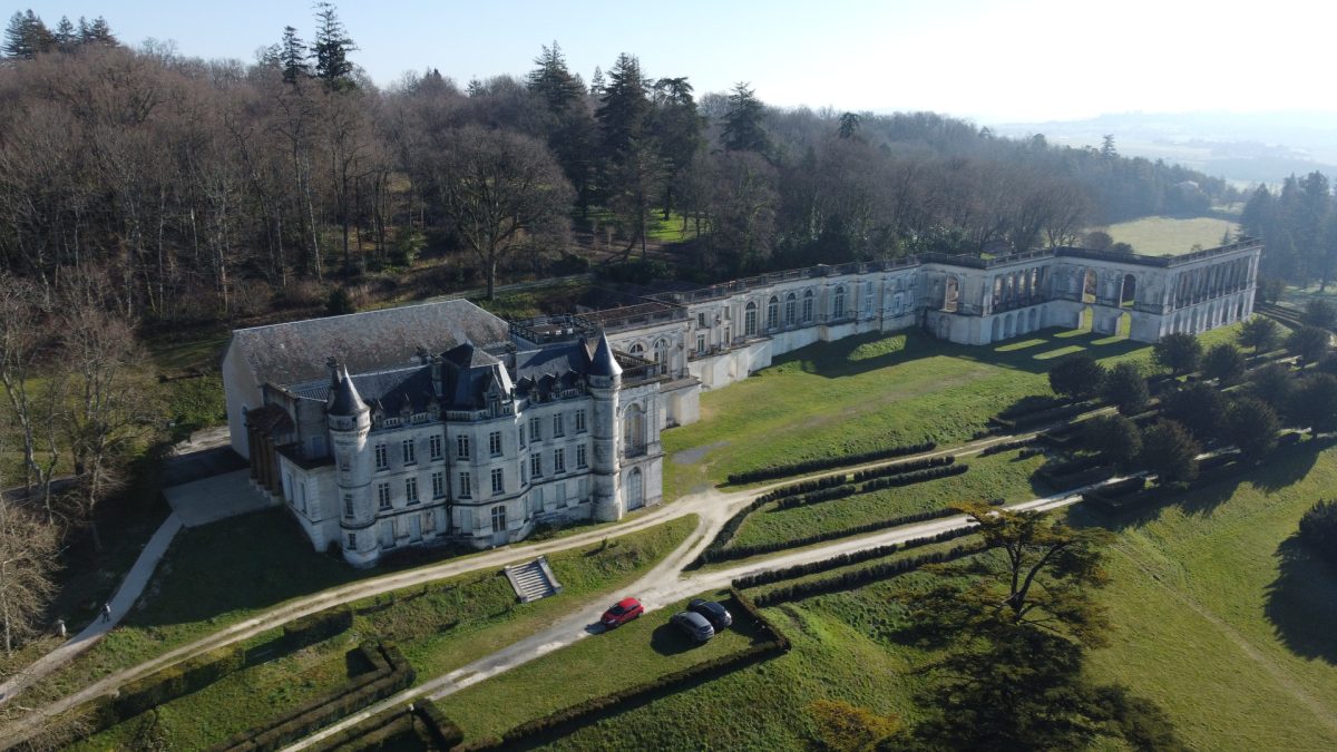 Château de La Mercerie — Patrimoine — Magnac-Lavalette-Villars