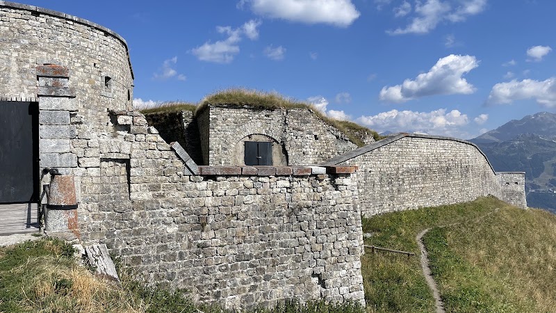 Fort de la Platte — Patrimoine — Bourg-Saint-Maurice