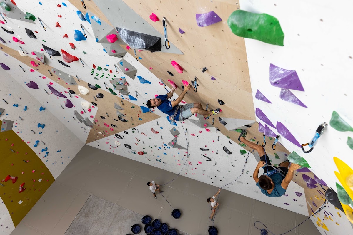 Climb Up Cergy — Parcours d'escalade en intérieur — Cergy