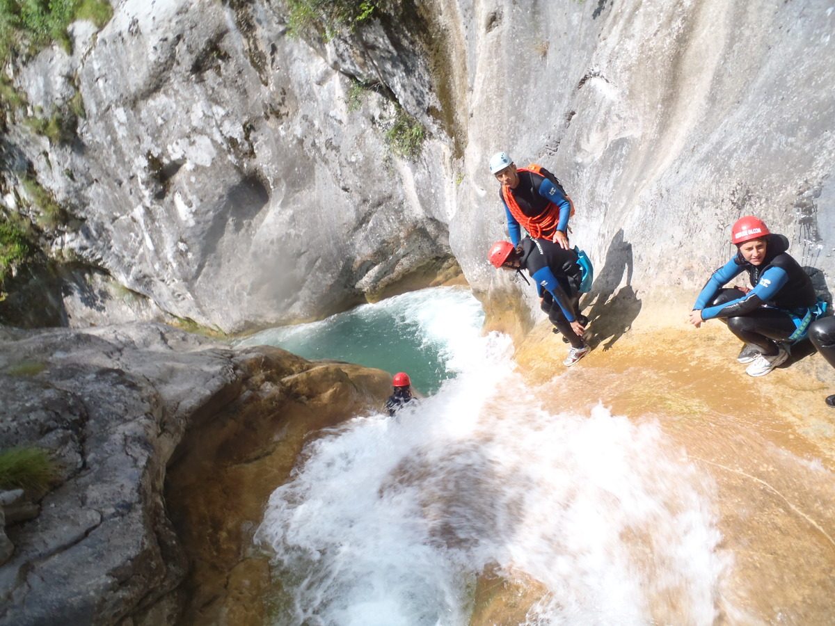 Altitude 06 Canyoning des Gorges du Loup — Tourrettes-sur-Loup