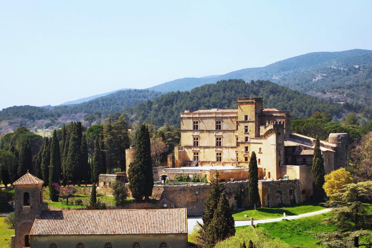Château de Lourmarin — Patrimoine — Lourmarin