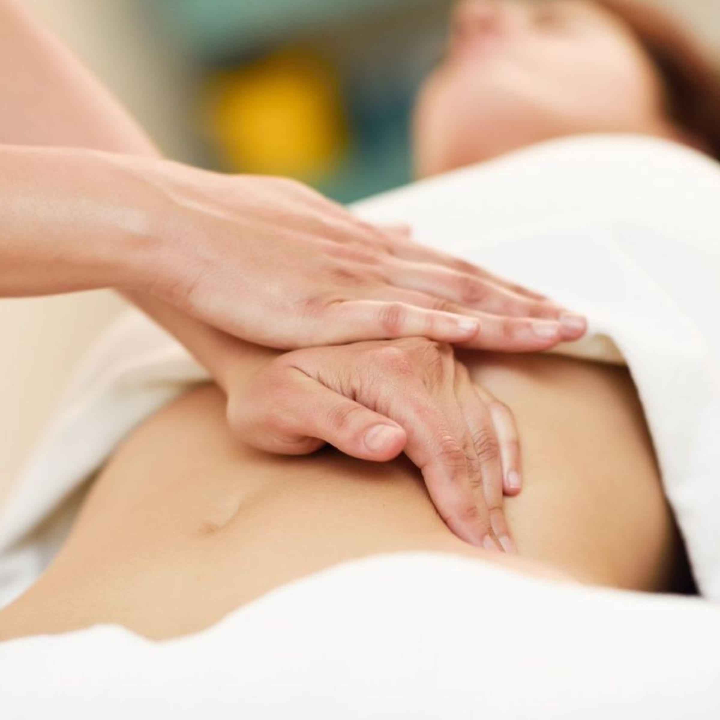 Massage Chi Nei Tsang du ventre à Paris 17ème