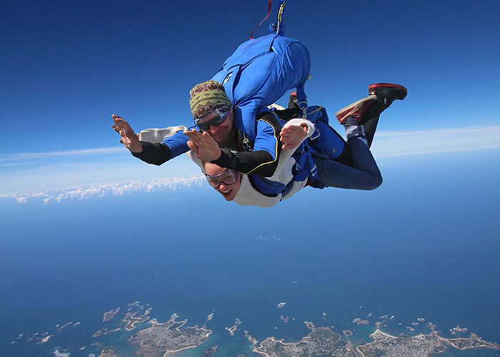 Septième Ciel Parachutisme — Saut en Parachute - Tandem — Lannion