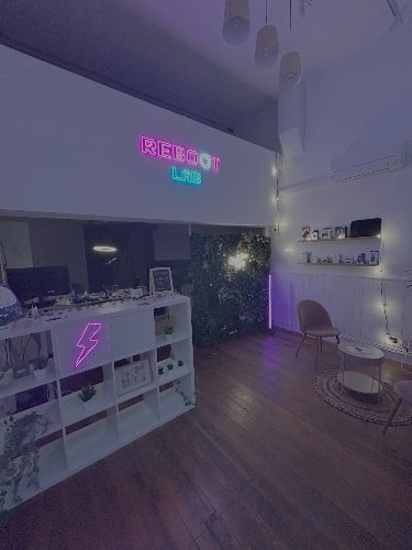 REBOOT LAB - Réparation téléphone, PC, consoles - Lyon 3 - Part Dieu - Bars avec jeux d'arcade rétro - Lyon