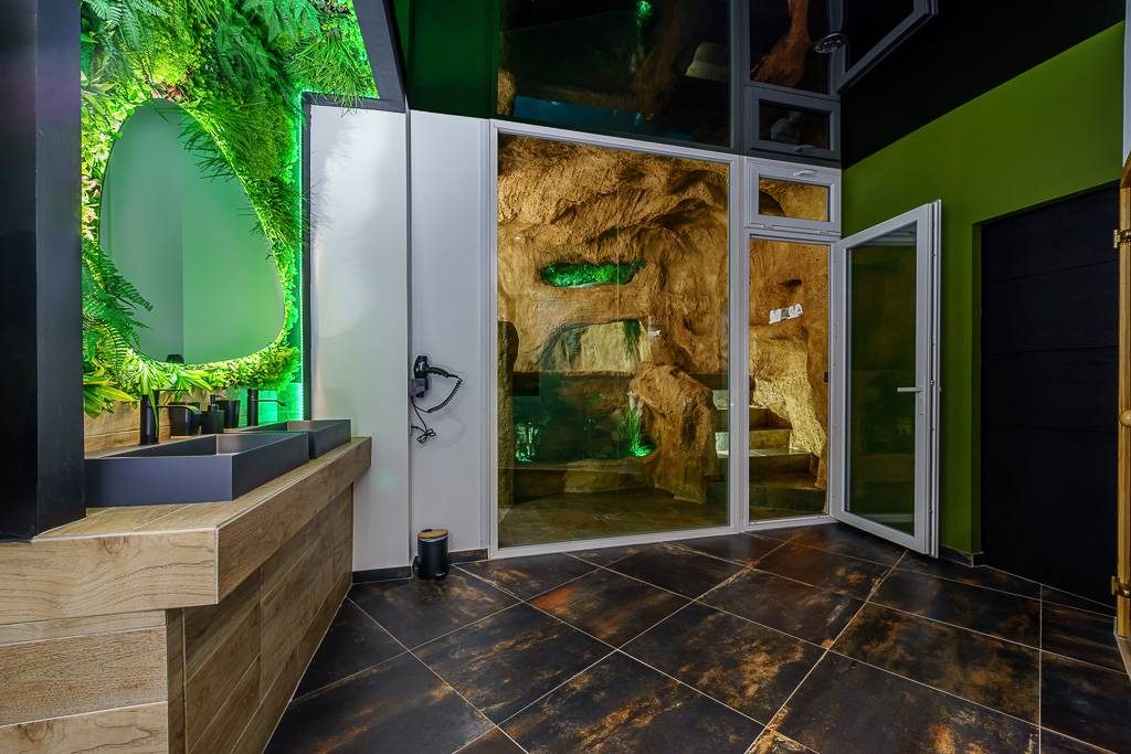 Suite Antigua - piscine SPA dans une grotte à Marseille