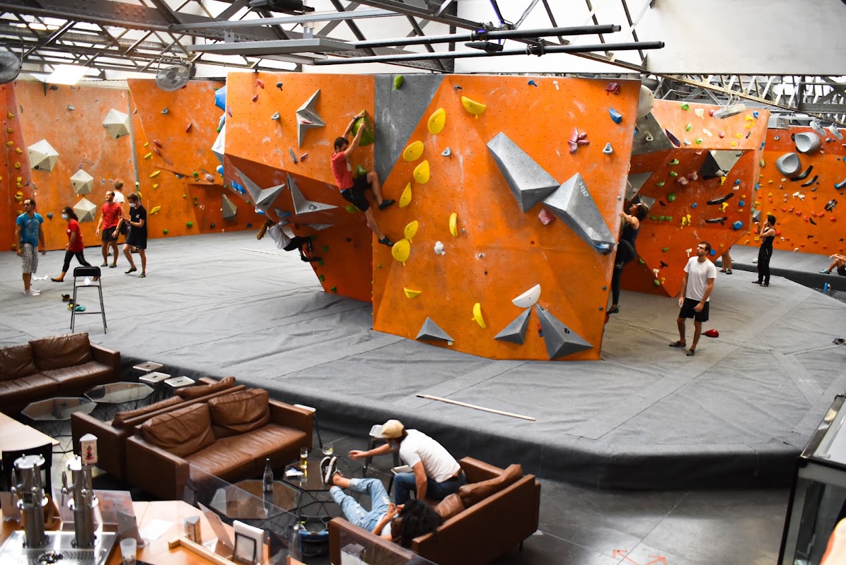 Blocbuster Courbevoie — Parcours d'escalade en intérieur — Courbevoie