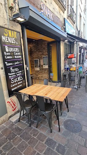 SNAK Burger Tours - burgers maison à emporter dans le Vieux-Tours - Les meilleurs burgers - Tours
