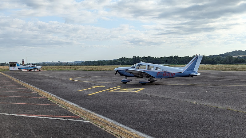 AUVERGNE AÉRO ACADÉMIE — Stage pilotage rallye — Charmeil