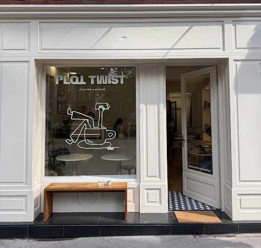Plot Twist Café - coffee shop et librairie à Toulouse - Cafés-librairies & salons de thé littéraires - Toulouse