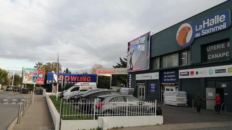 Restaurant Warm'Up — Bowling — Cannes