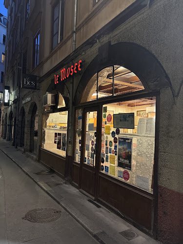 Le Musée - bouchon lyonnais accessible par une traboule - Lyon