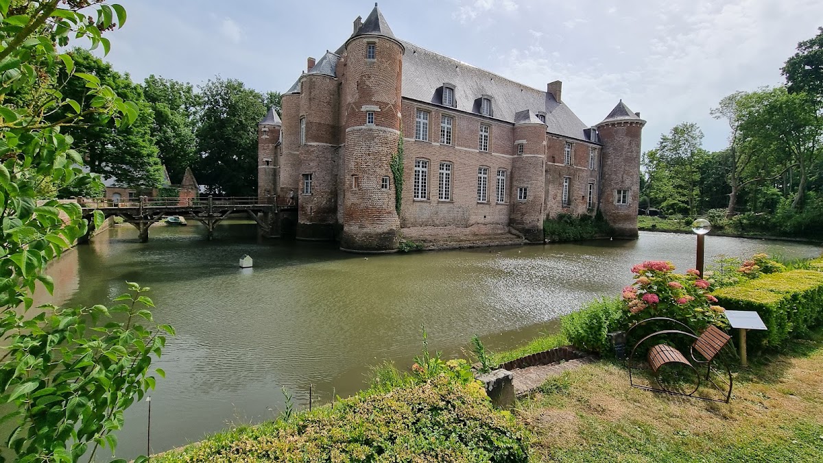 Château d'Esquelbecq — Patrimoine — Esquelbecq