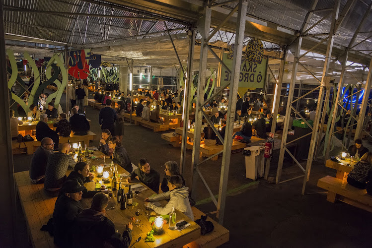 La Cantine du Voyage — Restaurants insolites — Nantes