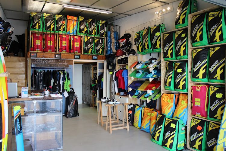 HIBISKITE SHOP ÉCOLE DE KITESURF WINGSURF — Le Grau-du-Roi