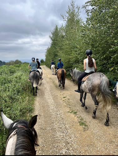Cavalcagire — Balade à cheval — Chein-Dessus