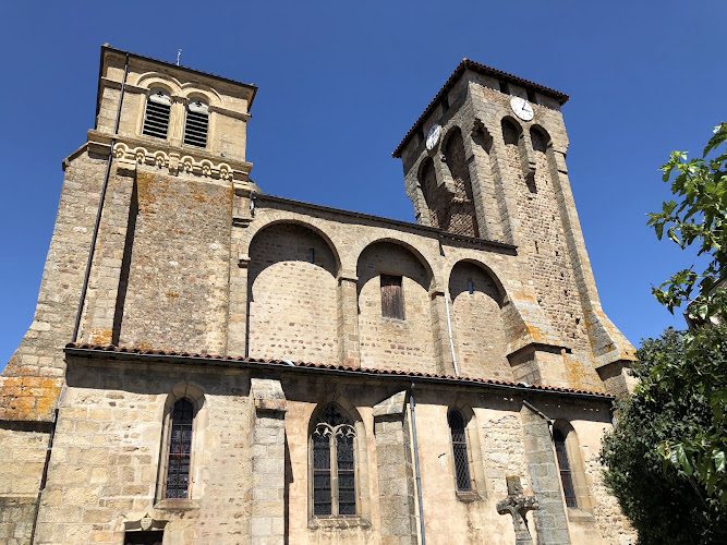 Église fortifiée Saint-Pierre de Marols - tour de garde et panorama à 360° - Patrimoine - Marols