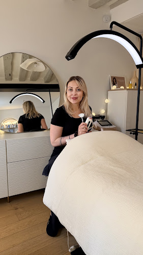 Hinaya - Studio de beauté — Kobido & massages facialistes — Saint-Germain-en-Laye