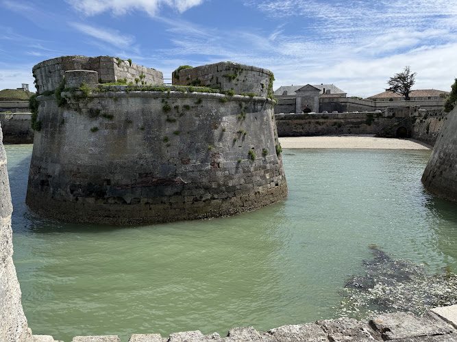 Fortifications Vauban de Saint-Martin-de-Ré - remparts UNESCO en accès libre — Patrimoine — Saint-Martin-de-Ré