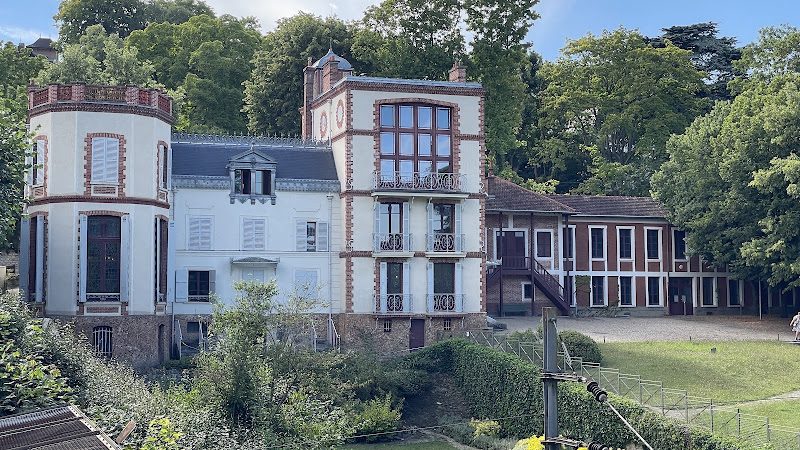 Maison Zola - Musée Dreyfus — Maisons de personnalités & demeures d'illustres — Médan