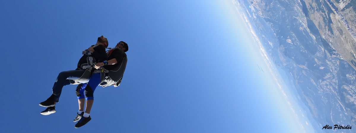 SKY-LIVE parachutisme — Saut en Parachute - Tandem — Tallard
