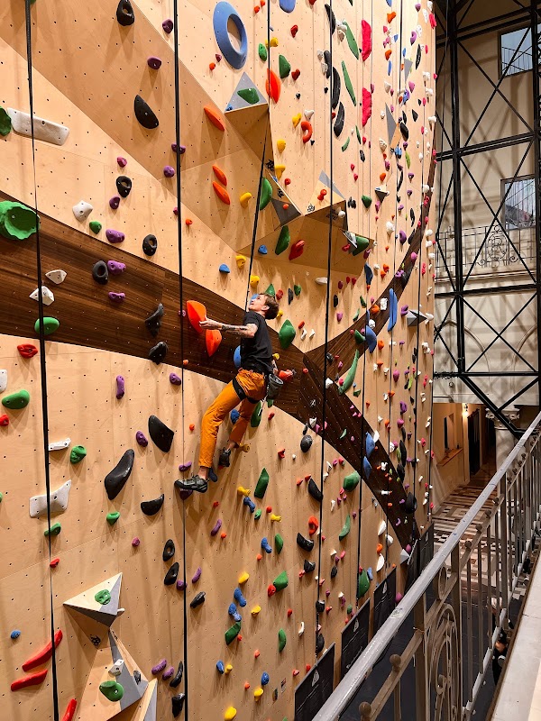 Climbing District Saint-Lazare — Parcours d'escalade en intérieur — Paris