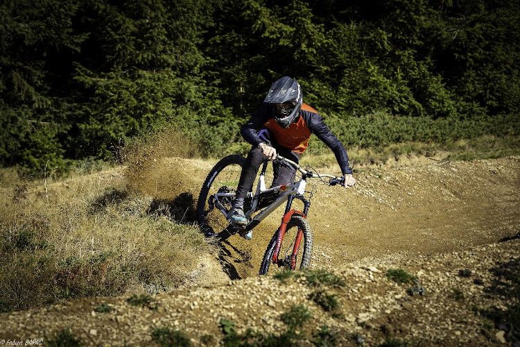 Bike Experience Moniteurs-guides-location VTT — Randonnée VTT — Taninges