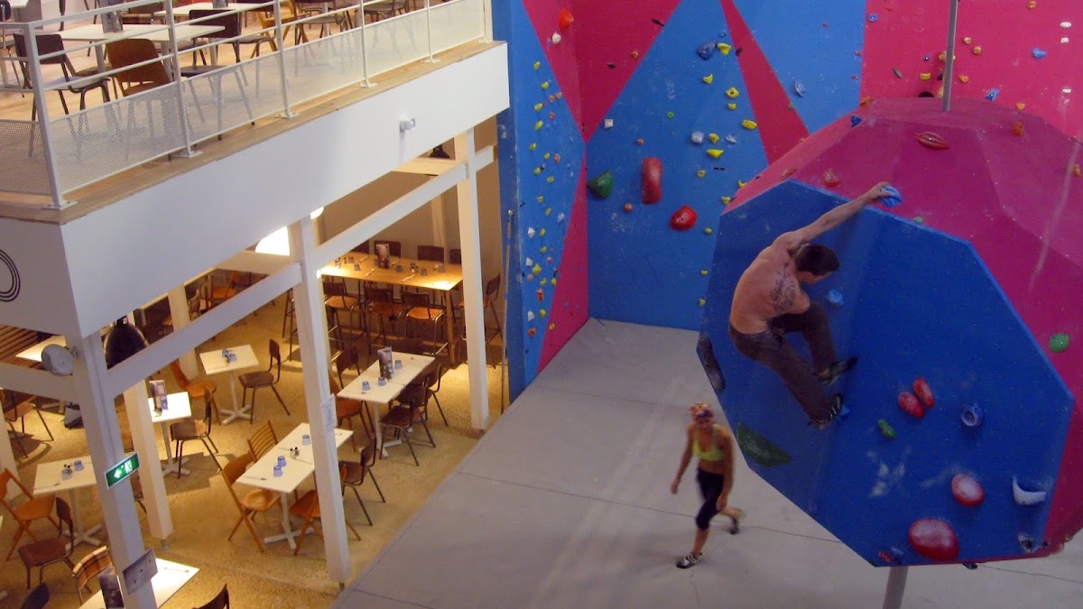 Block'Out Evry-Lisses — Parcours d'escalade en intérieur — Lisses