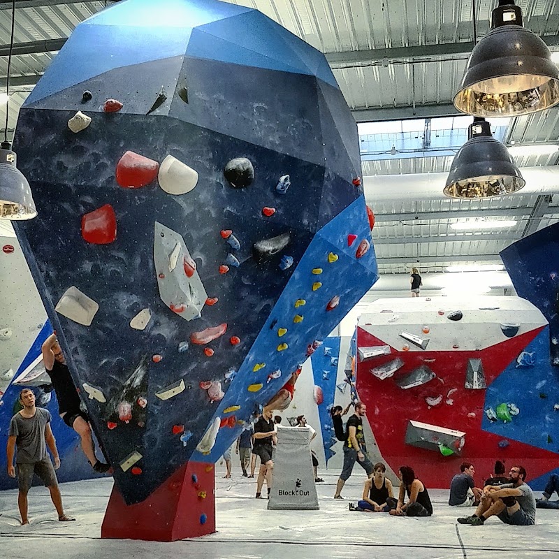 Block'Out Lille — Parcours d'escalade en intérieur — Marcq-en-Barœul