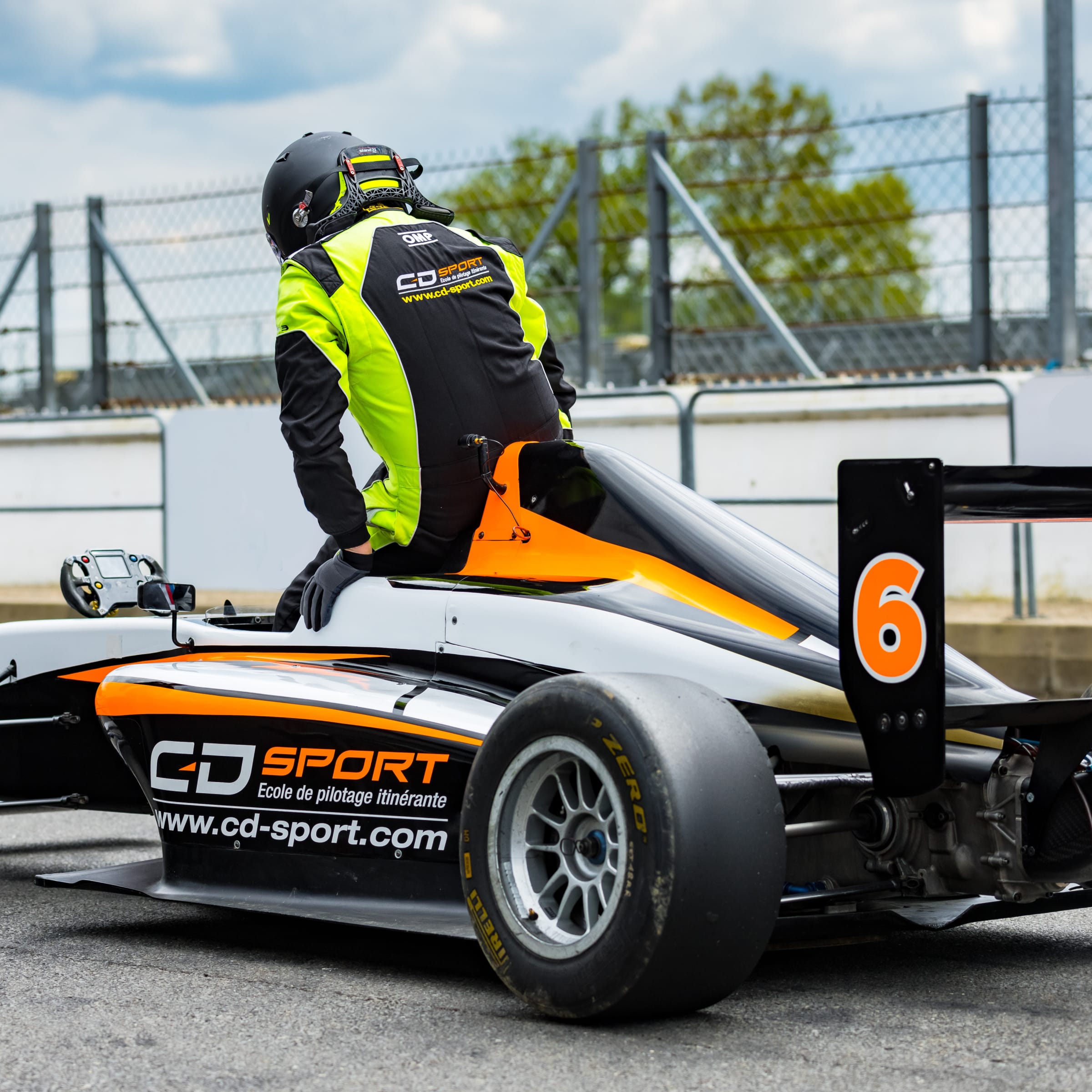 Stage de pilotage monoplace Formule 4 au circuit du Laquais