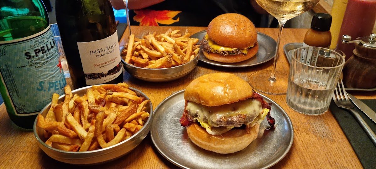 Sacré Burger Reims — Les meilleurs burgers — Reims