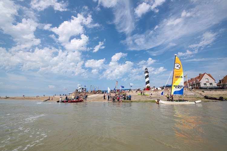 Base Nautique Jean Binard - bouée tractée à Gravelines — Gravelines