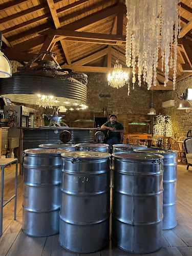 West Angus Saloon – viande de l’élevage & bar dans un silo — Fermes-auberges, burons & tables à la ferme — La Chapelle-d'Aurec