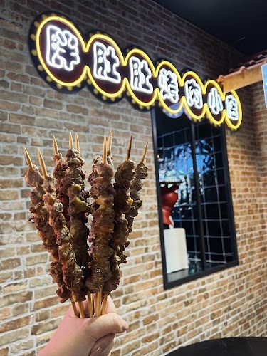 888 NIGHT MARKET | 一村夜话 — Restaurants immersifs & à thème — Paris