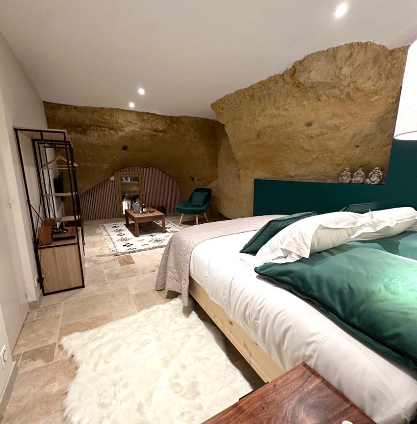 Suite Spa troglodyte du XII de Luynes - bassin de nage & sauna