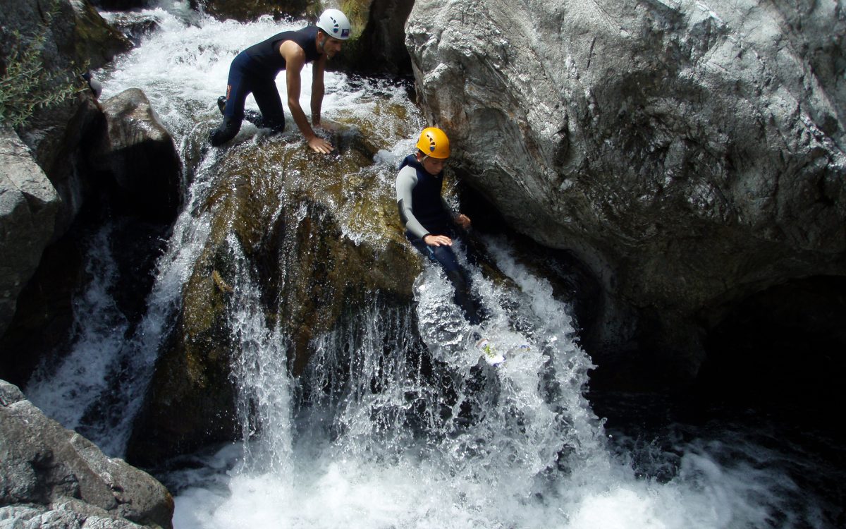 Bureau des Moniteurs du Gard – Canyoning dans le canyon du Souci — Collias