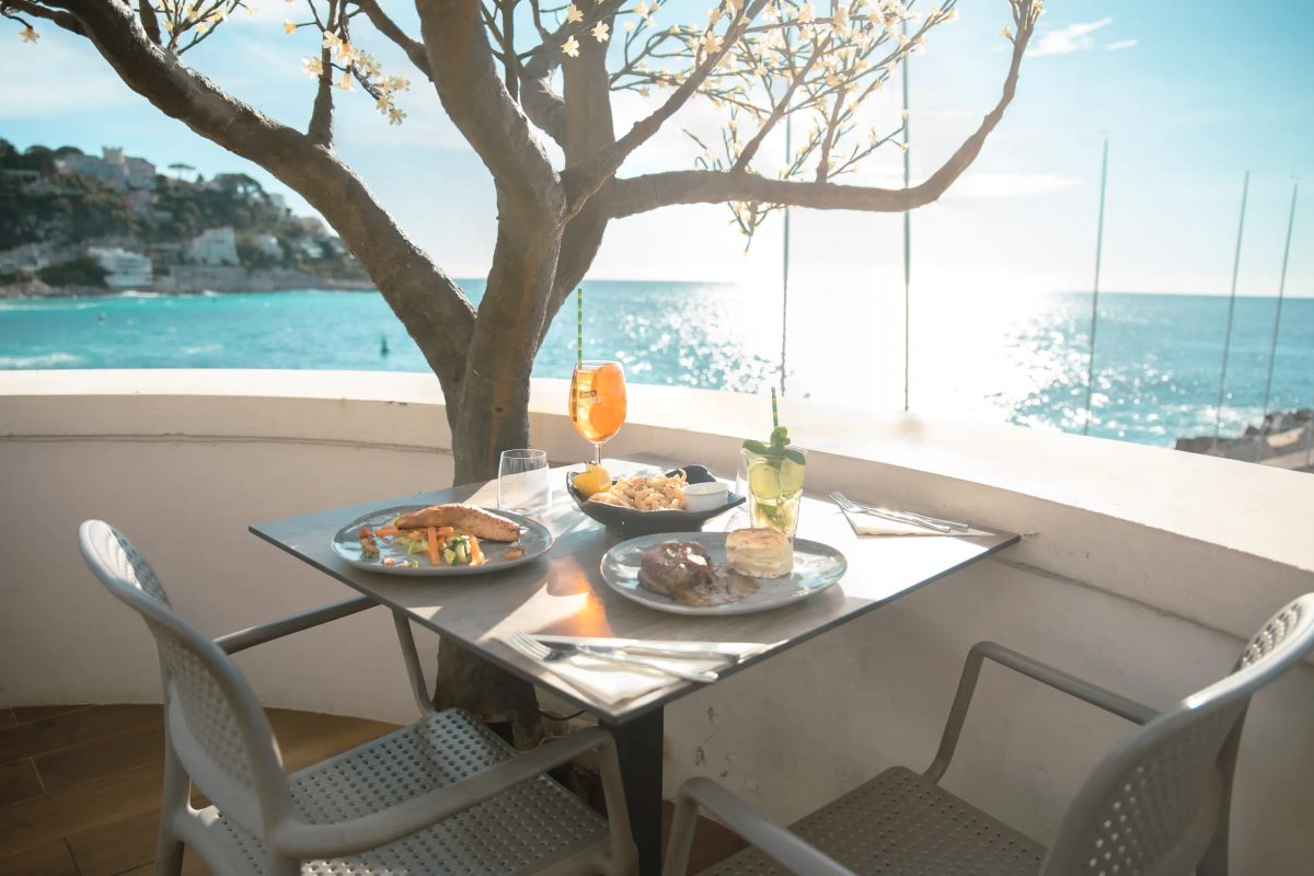 Club Nautique de Nice — Restaurants avec vue — Nice