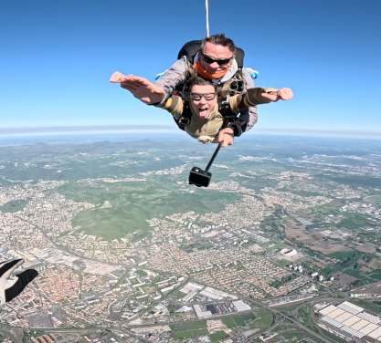 Auvergne Parachutisme — Saut en Parachute - Tandem — Aulnat