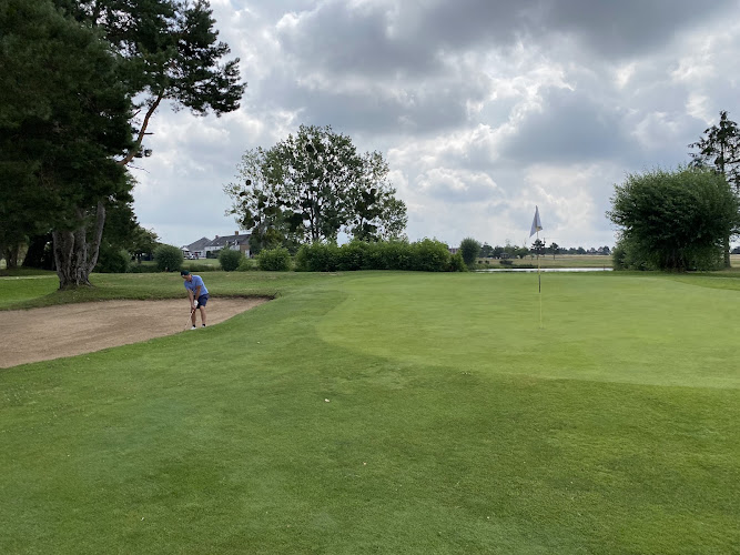 Golf De Marcilly — Parcours de Golf — Marcilly-en-Villette