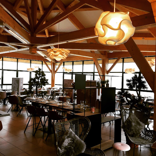 Le Regardoir – restaurant panoramique sur le lac de Vouglans — Restaurants avec vue — Moirans-en-Montagne
