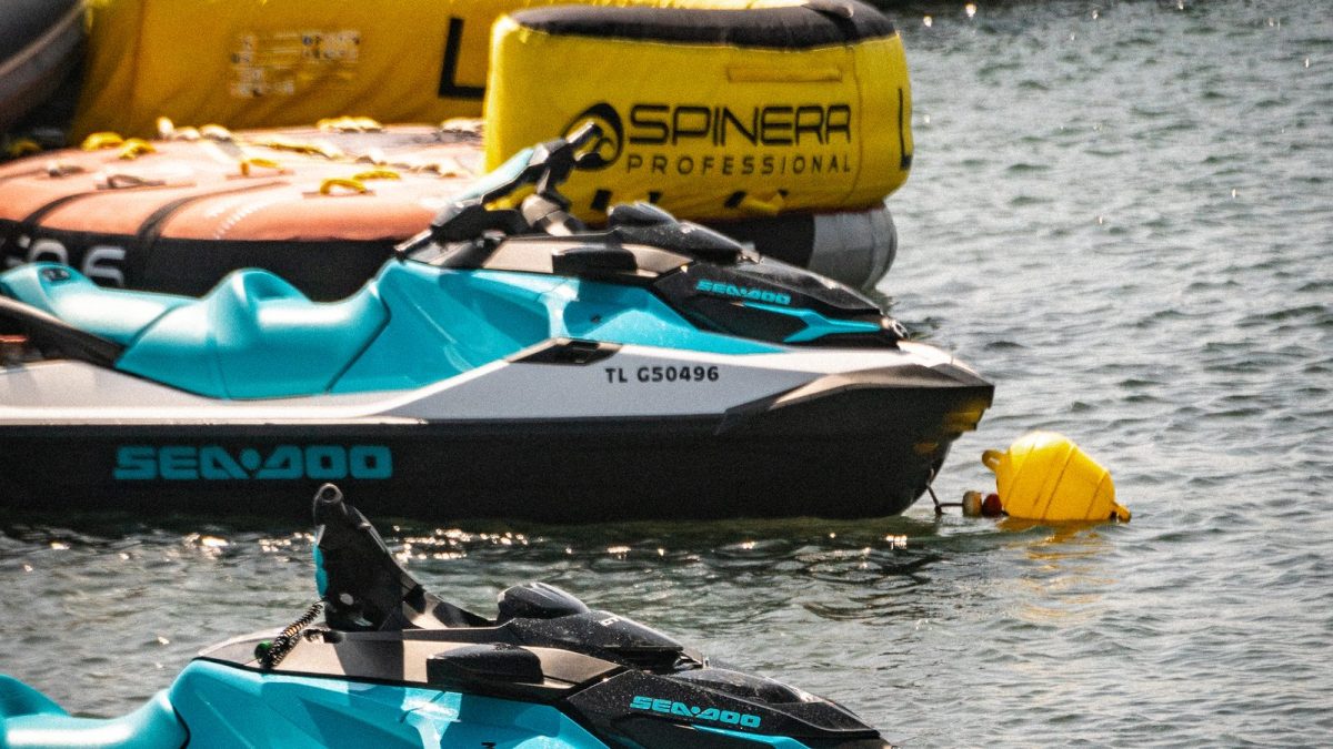 Sanary Jet Ski : Bouée tractée & Jet ski — Randonnée jet ski — Sanary-sur-Mer