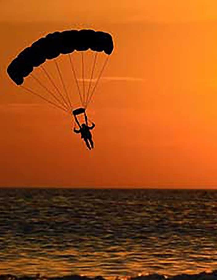 Corse Parachutisme Tandem — Saut en Parachute - Tandem — Ghisonaccia