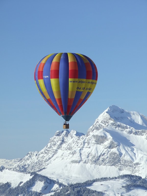Alpes Montgolfière - Vols Touristiques — Vol en montgolfière — Praz-sur-Arly