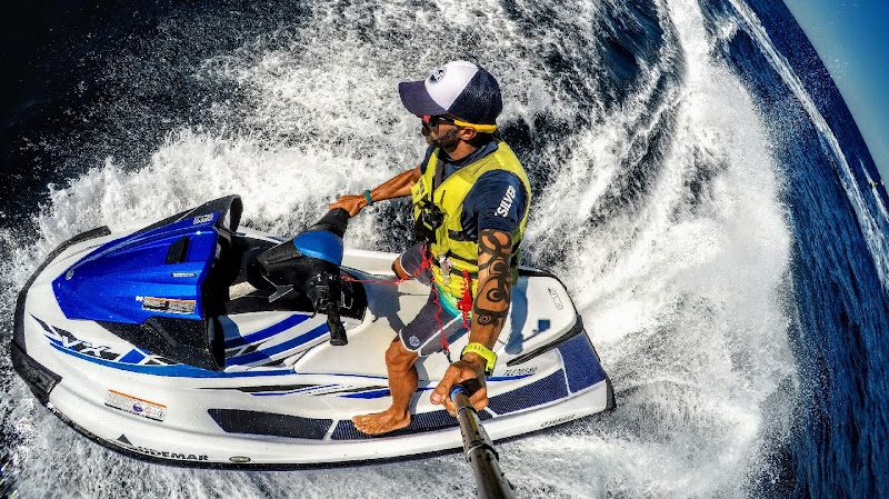 Sanary Jet Ski : Bouée tractée & Jet ski — Sanary-sur-Mer