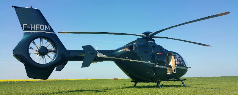Hégé-Hélicoptère école et activité pilotage paris — Baptême de l'air - Hélicoptère — Toussus-le-Noble