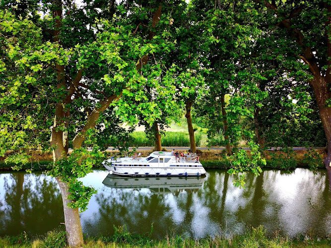 Les Canalous Homps - bateau habitable sans permis sur le canal du Midi — Location de bateaux sans permis — Homps