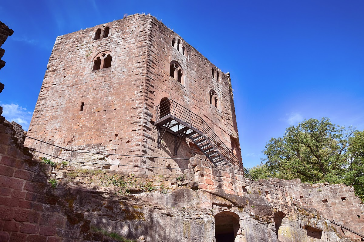 Ruine du Château du Nouveau Windstein — Patrimoine — Windstein