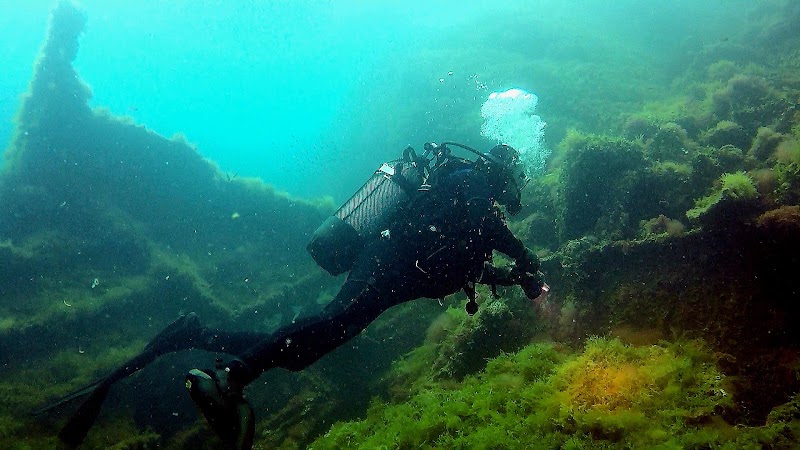 Archipel Plongée Marseille - Calanques, épaves, Nitrox et sorties de nuit — Marseille