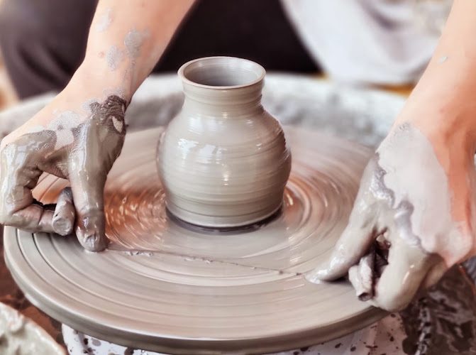 Inspiration Céramique par l'Atelier KoRoll - Atelier de Poterie et Céramique pour Débutants - Tourrettes